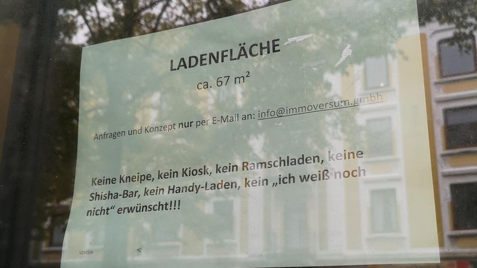 Zettel Zettel im Fenster