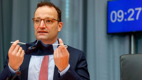 Gesundheitsminister Jens Spahns Infektion mit dem Coronavirus zeigt, es kann jeden treffen