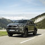 Der Durchschnittsverbrauch beläuft sich auf 9,8 l/100 km