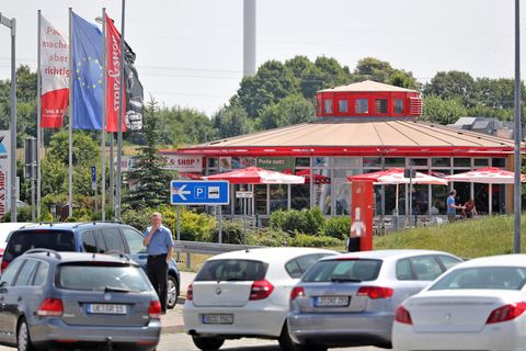 Autobahn-Raststätte