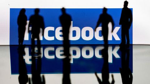 Studie: Facebook ist der "Superspreader" für Corona-Fake-News