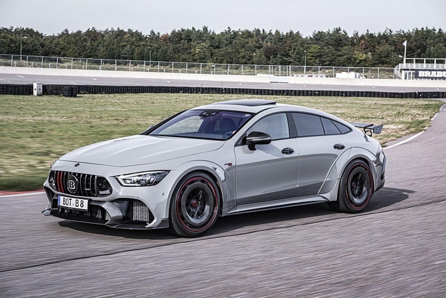 Brabus Rocket 900