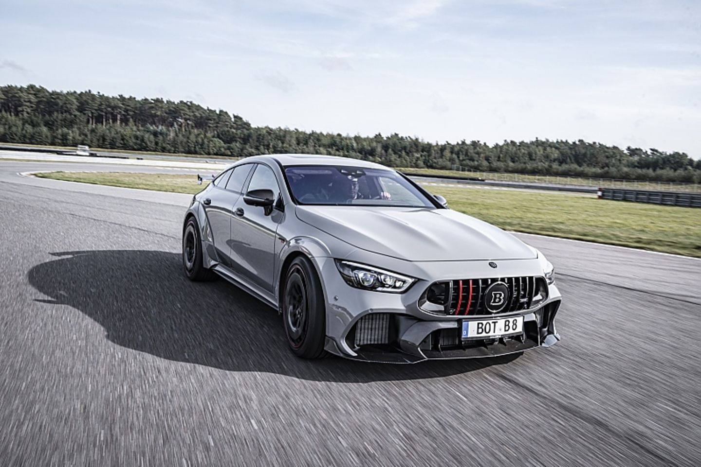 Brabus Rocket 900