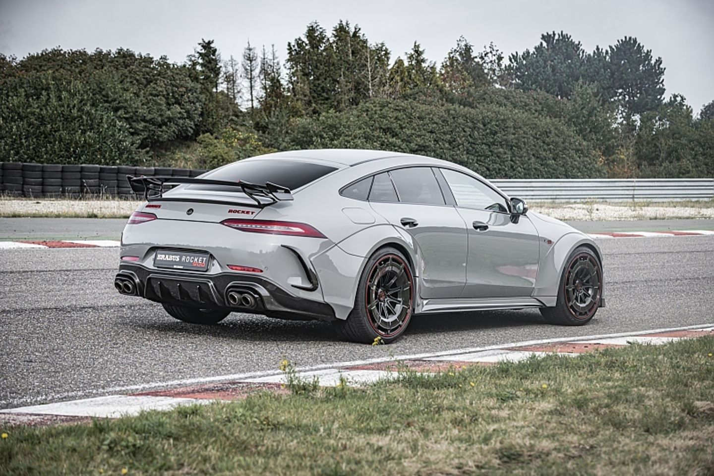 Brabus Rocket 900