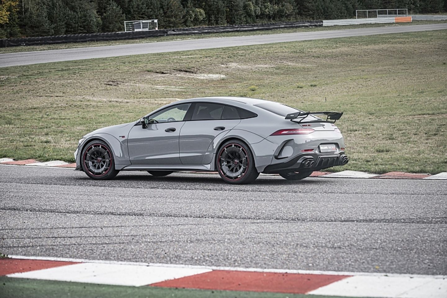 Brabus Rocket 900