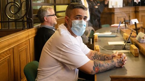 Rapper Bushido sagt vor Gericht gegen Clan-Chef Arafat aus.