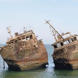 Mauretanien: Nouadhibou  An diesem Ort vor der Küste Westafrikas verrosten an die 200 Schiffe – unter sehr fragwürdigen Sicherheits- und Umweltschutzbedingungen.