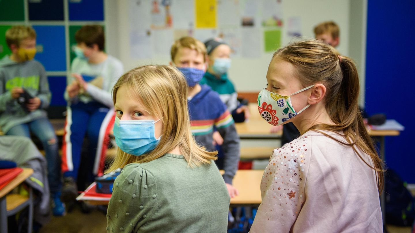Corona in Schulen: Lernen, bis der Atem gefriert – das steht den Schulen jetzt bevor Corona in Schulen: Lernen, bis der Atem gefriert – das steht den Schulen jetzt bevor