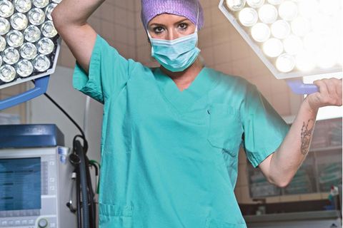 Franziska Böhler arbeitet heute im Operationssaal, weil die Arbeitszeiten dort besser planbar sind