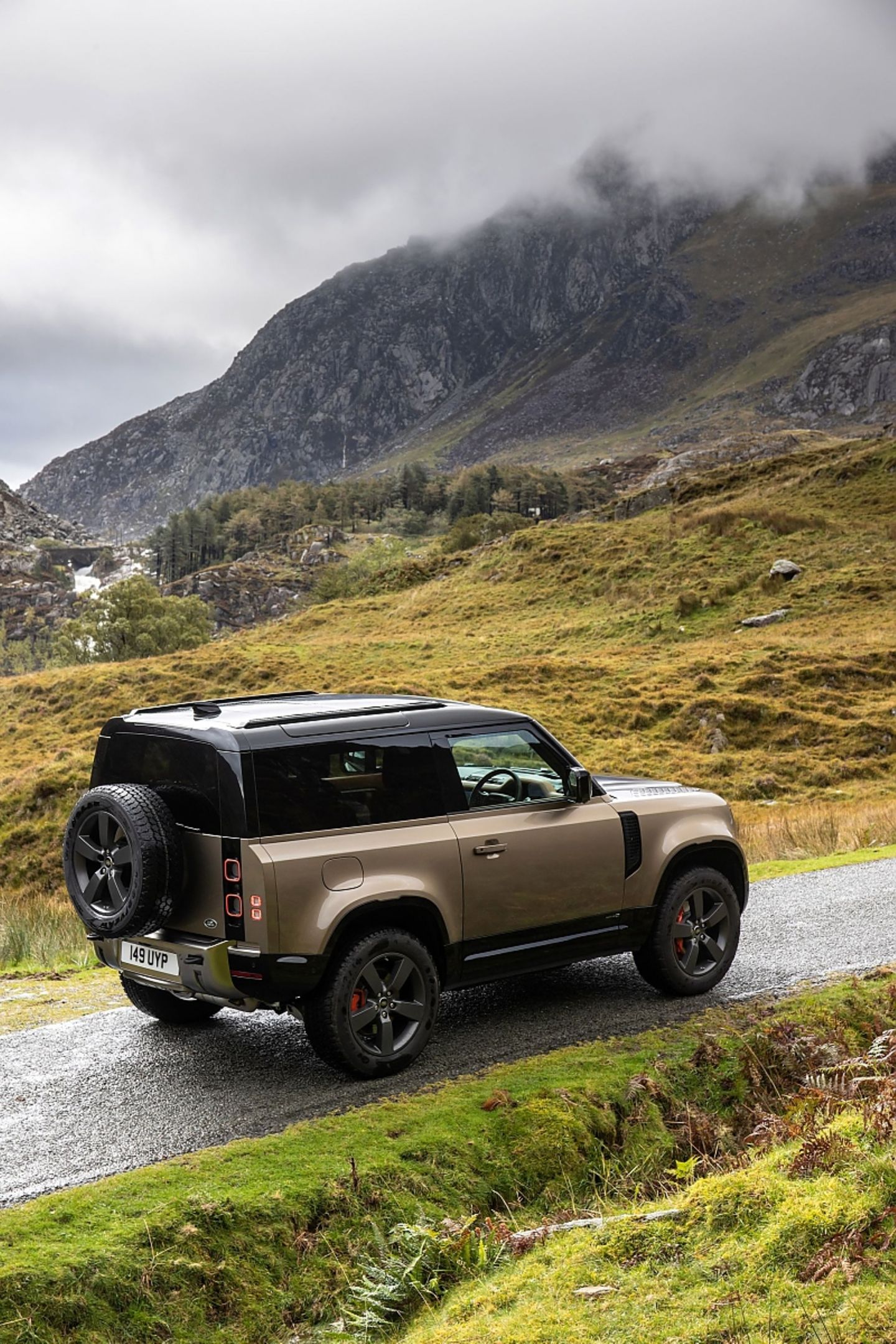 Der Land Rover Defender 90 X P400 ist bis zu 209 km/h schnell