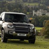 Der Land Rover Defender 90 X P400 kostet mindestens 93.384,87 Euro