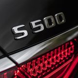 Die Mercedes S-Klasse 500 4Matic hat 320 kW / 435 PS