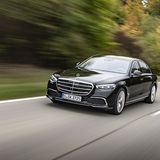 Im Komfortmodus wippt die Karosserie etwas nach