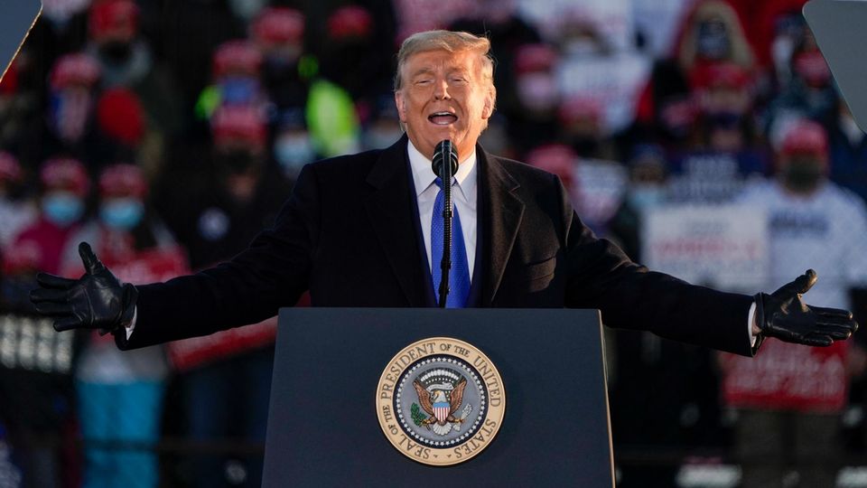Donald Trump, Präsident der USA, spricht auf einer Wahlkampfveranstaltung
