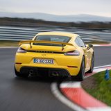 In den Kurven zeigt der Cayman GT4 seine Stärke