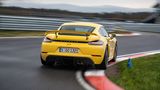 In den Kurven zeigt der Cayman GT4 seine Stärke