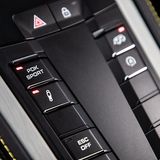 Im Sport-Modus werden die Gänge weiter ausgedreht und das Drehzahlniveau steigt