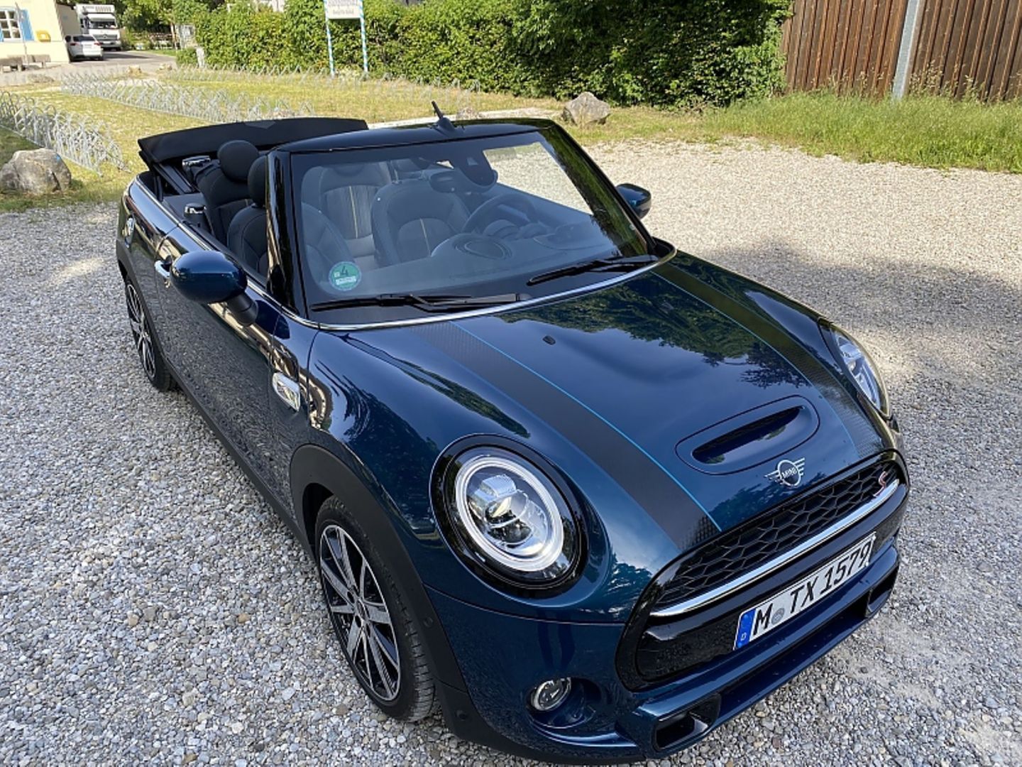 Mini Cooper S Cabrio Sidewalk