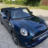 Mini Cooper S Cabrio Sidewalk