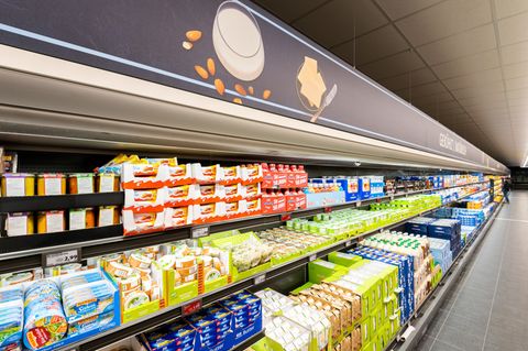 Mega-Supermarkt: Der neue Aldi Süd in Mühlheim hat alleine 70 Meter Kühlregal-Länge