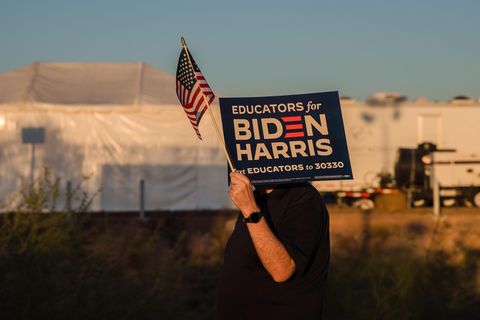 Biden- und Harris-Unterstützer bei Rally in Phoenix im US-Bundesstaat Arizona