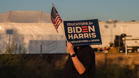 Biden- und Harris-Unterstützer bei Rally in Phoenix im US-Bundesstaat Arizona