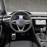 Das Infotainment ist noch die letzte Generation, was nicht immer von Nachteil ist