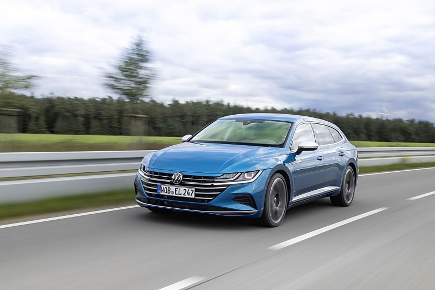 Der VW Arteon Shooting Brake stellt den Fahrer vor wenig Probleme
