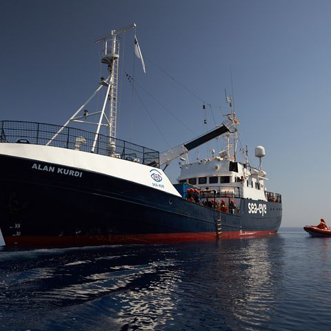 Der Post legt nahe, der Attentäter sei von der "Alan Kurdi" nach Lampedusa gebracht worden.