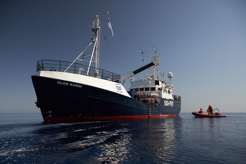 Der Post legt nahe, der Attentäter sei von der "Alan Kurdi" nach Lampedusa gebracht worden.