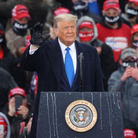 US-Präsident Donald Trump bei einer Wahlkampfkundgebung in Lansing im Bundesstaat Michigan