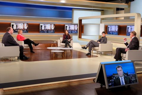 TV-Kritik "Anne Will": Anne Will und ihr Gäste im Studio
