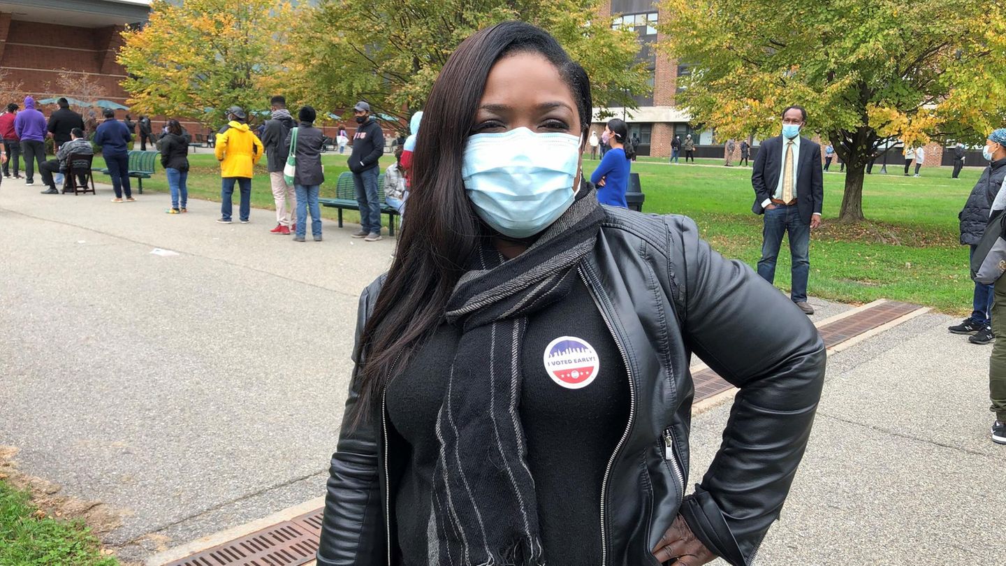 Kurz vor der Wahl: Demokraten zittern vor dem Trump-Comeback Angst geht um unter den Demokraten: Krankenschwester Gloria Thomas hat gewählt