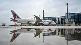 Am Sonntag landete auch der erste Interkontinentalflug: eine Boeing 787 von Qatar Airways aus Doha.