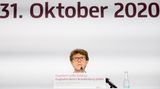 Es ist vollbracht: Engelbert Lütke Daldrup, seit März 2017 Chef der Flughafen Berlin Brandenburg GmbH, bei der anschließenden Pressekonferenz. Unter seiner Ägide wurde der Airport fertiggebaut. Am 31. Oktober war auch sein 64. Geburtstag.