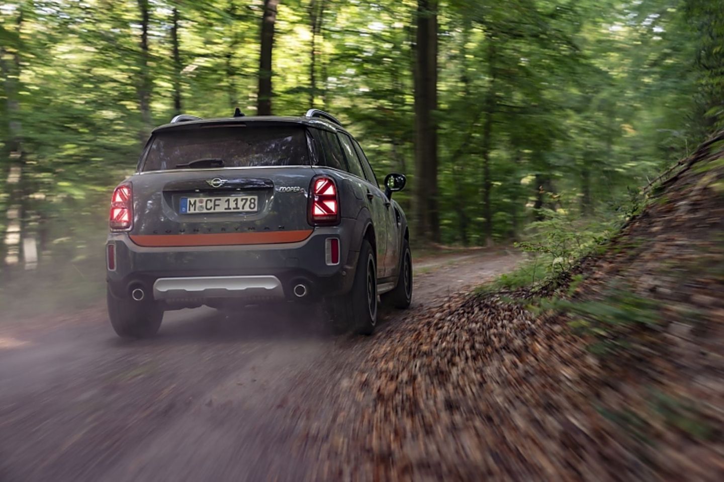 Mini Cooper Countryman mit Hang-On All4 Allradantrieb