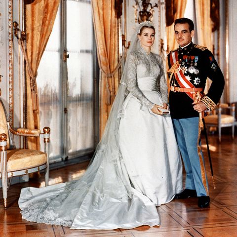 Hochzeitsfoto von Schauspielerin Grace Kelly mit Fürst Rainier III. von Monaco