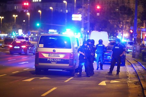 Anschlag Wien: Polizei am Schwedenplatz