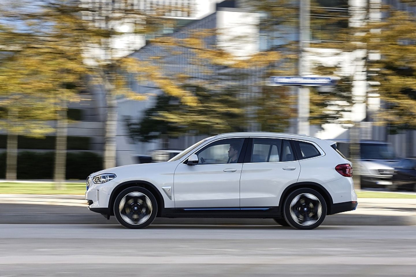 BMW iX3 2021