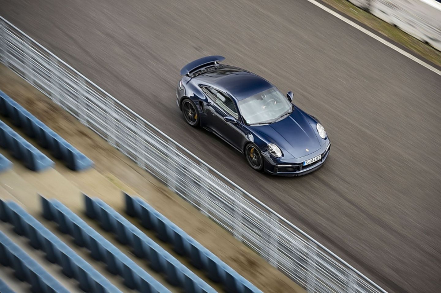 Beim Porsche 911 Turbo sind Stahlbremsen erhältlich