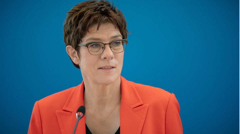 AKK zur US-Wahl 2020: "Werden uns auf eine unsichere Situation einstellen"