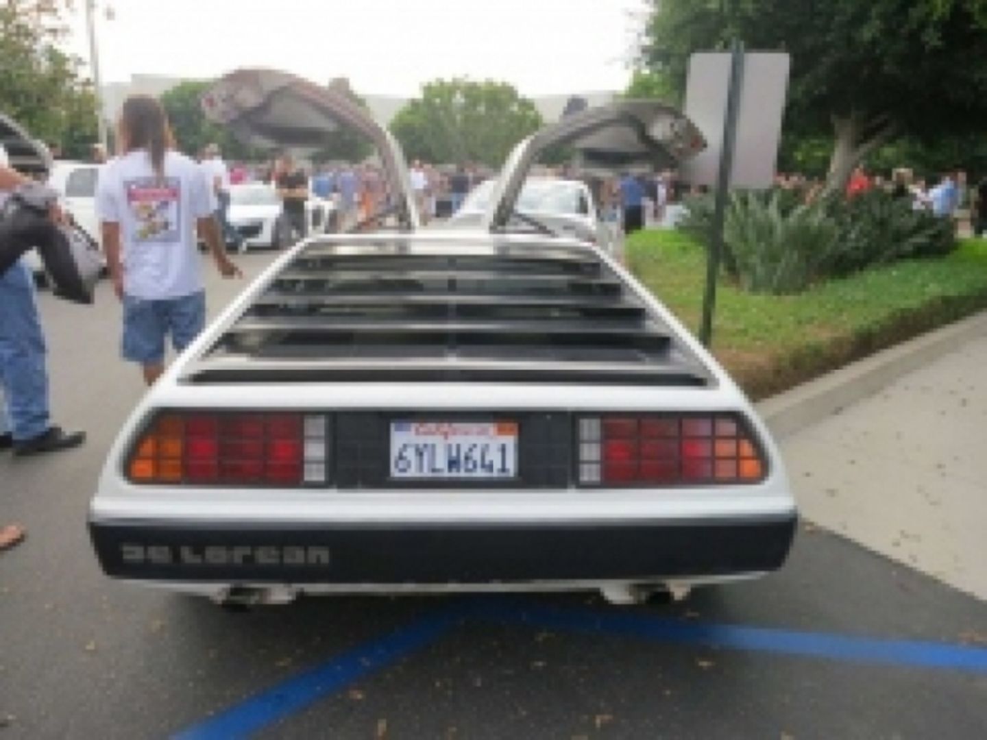 Ein DeLorean gehört dank der Film-Reihe Zurück in die Zukunft zu den bekanntesten Autos der Welt.