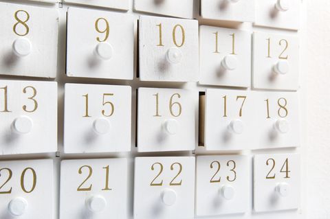 Adventskalender für Erwachsene: Spiel, Leckereien, Hochprozentiges und Erotik bis Weihnachten