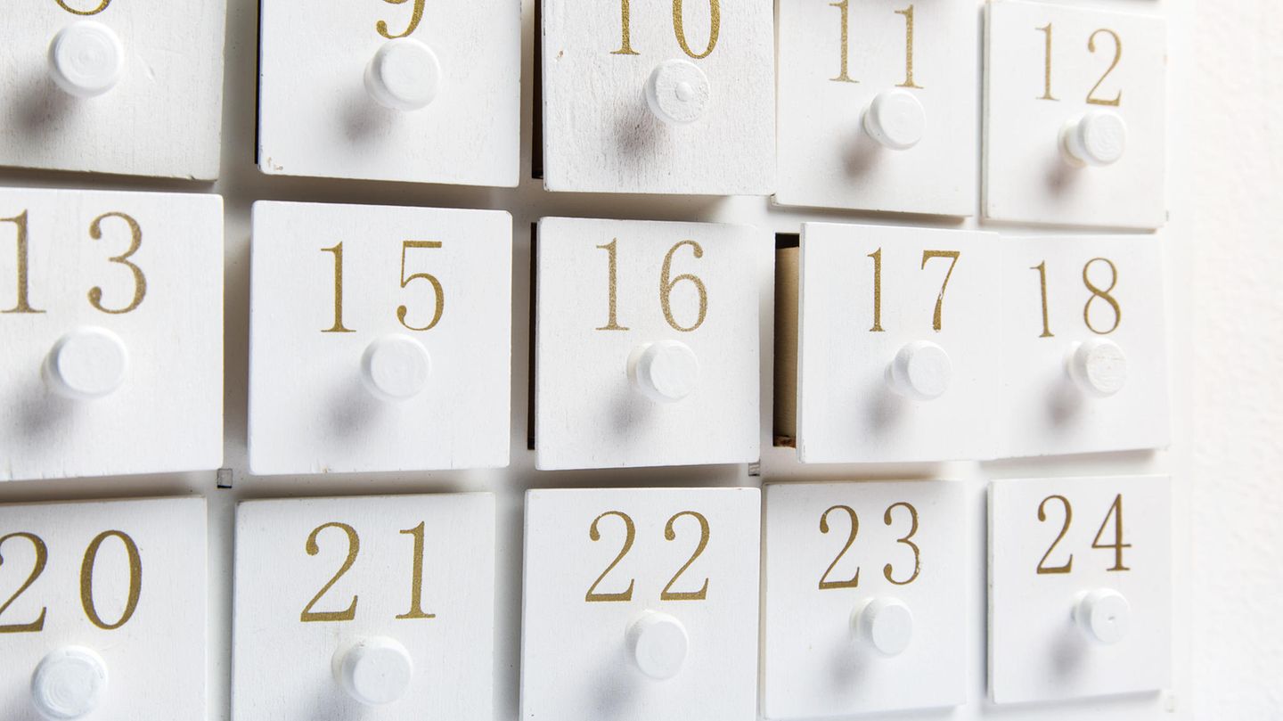 Adventskalender für Erwachsene: Spiel, Leckereien, Hochprozentiges und Erotik bis Weihnachten
