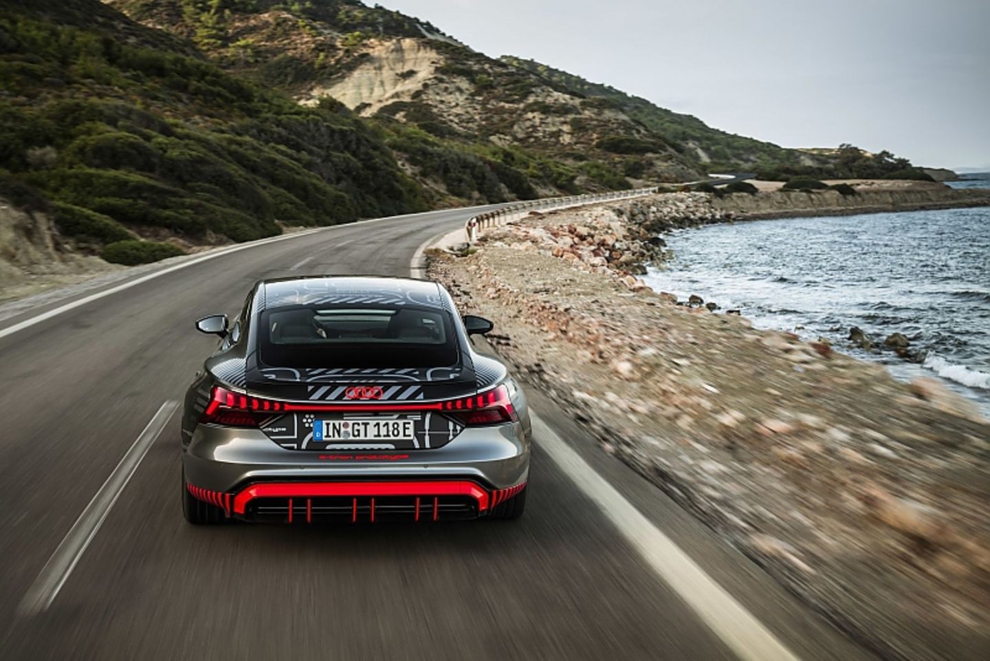 Von null auf hundert braucht der Audi RS e-tron GT weniger als 3,5 Sekunden