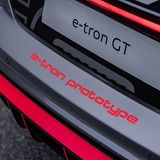 Beim Prototyp des Audi RS e-tron GT zeigte das Display eine Reichweite von 337 km