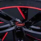 Die Felgen sind aerodynamisch gestaltet