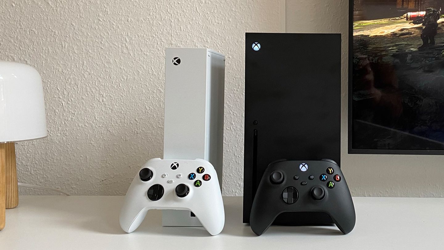 Xbox Series S und Series X: Die neue Xbox Series S (links) und die Series X unterscheiden sich nicht nur optisch voneinander