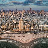 Israels Metropole am Mittelmeer erlebt einen Boom als Start-up- und Hightech-City. Neue Wohn- und Bürokomplexe treffen hier auf 80 Jahre alte Bauhaus-Ikonen.