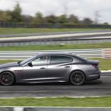 Der Radstand von 3,17 Metern wirkt auch stabilisierend